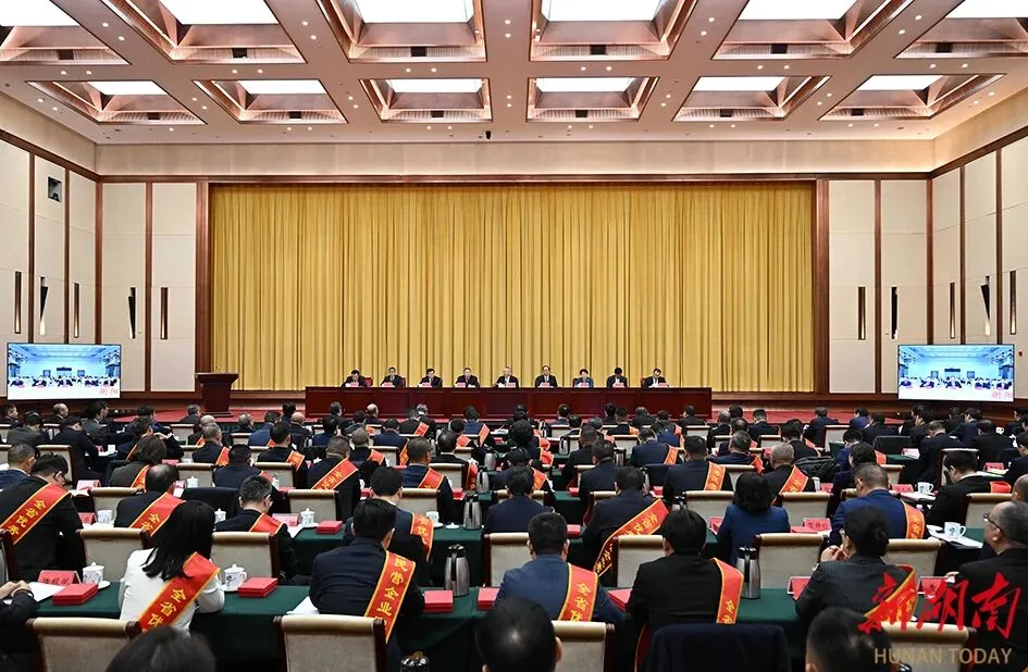 国产午夜福利十八禁在线观看